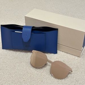 GENTLE MONSTER Solaris